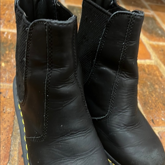 Dr. Martens Cadence women’s black leather Chelsea Boots - Picture 4 of 9